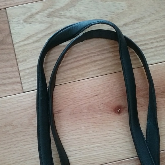 Tumi Bags Tumi Purse Black Gently Used Poshmark